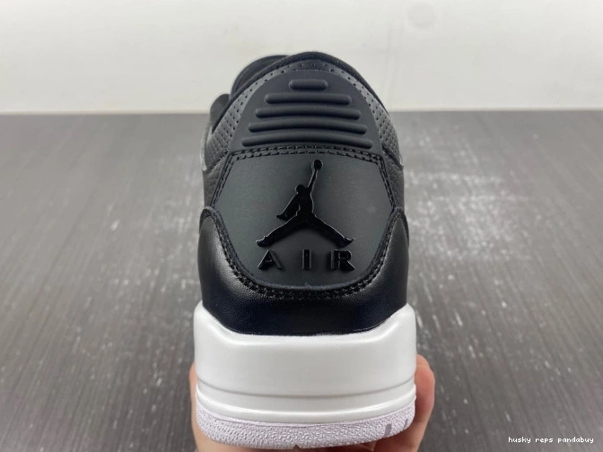 Rep Husky Cyber (2016) Monday 136064-020 3 Retro Jordan 0818